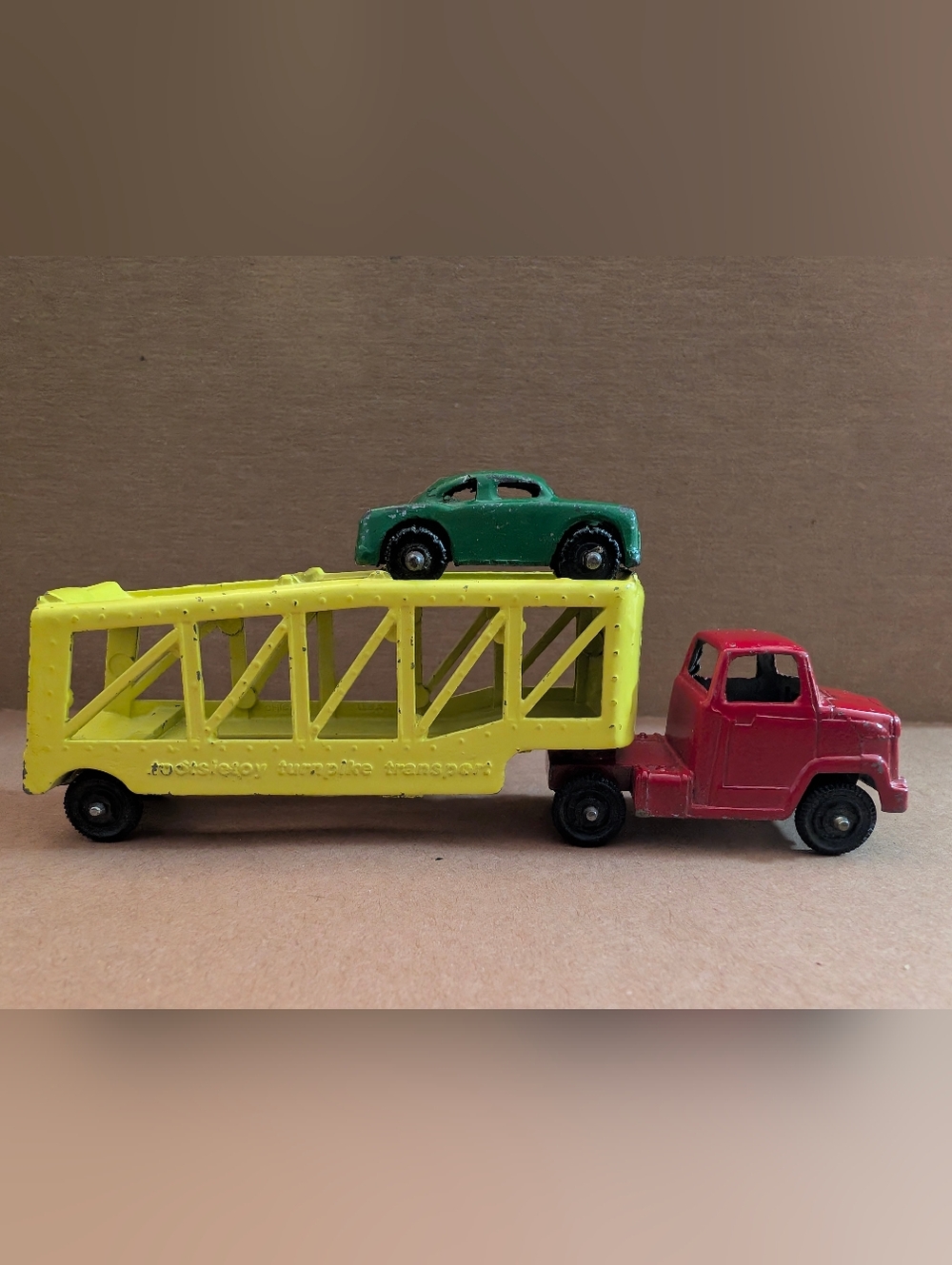 Vintage Tootsietoy 1969 Ford Turnpike Transport 1 Barclay Car Car Carrier Truck